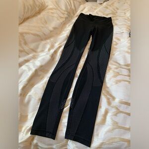 Lululemon high rise yoga pants